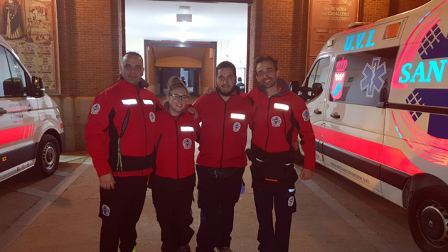 Corrida de toros en Las Ventas. Ambulancias San Jos alerta